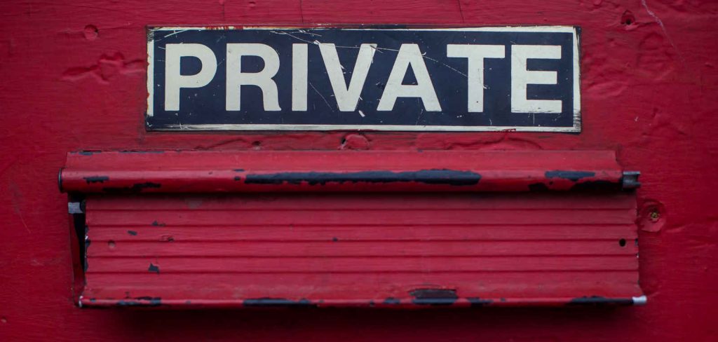 Private red door 